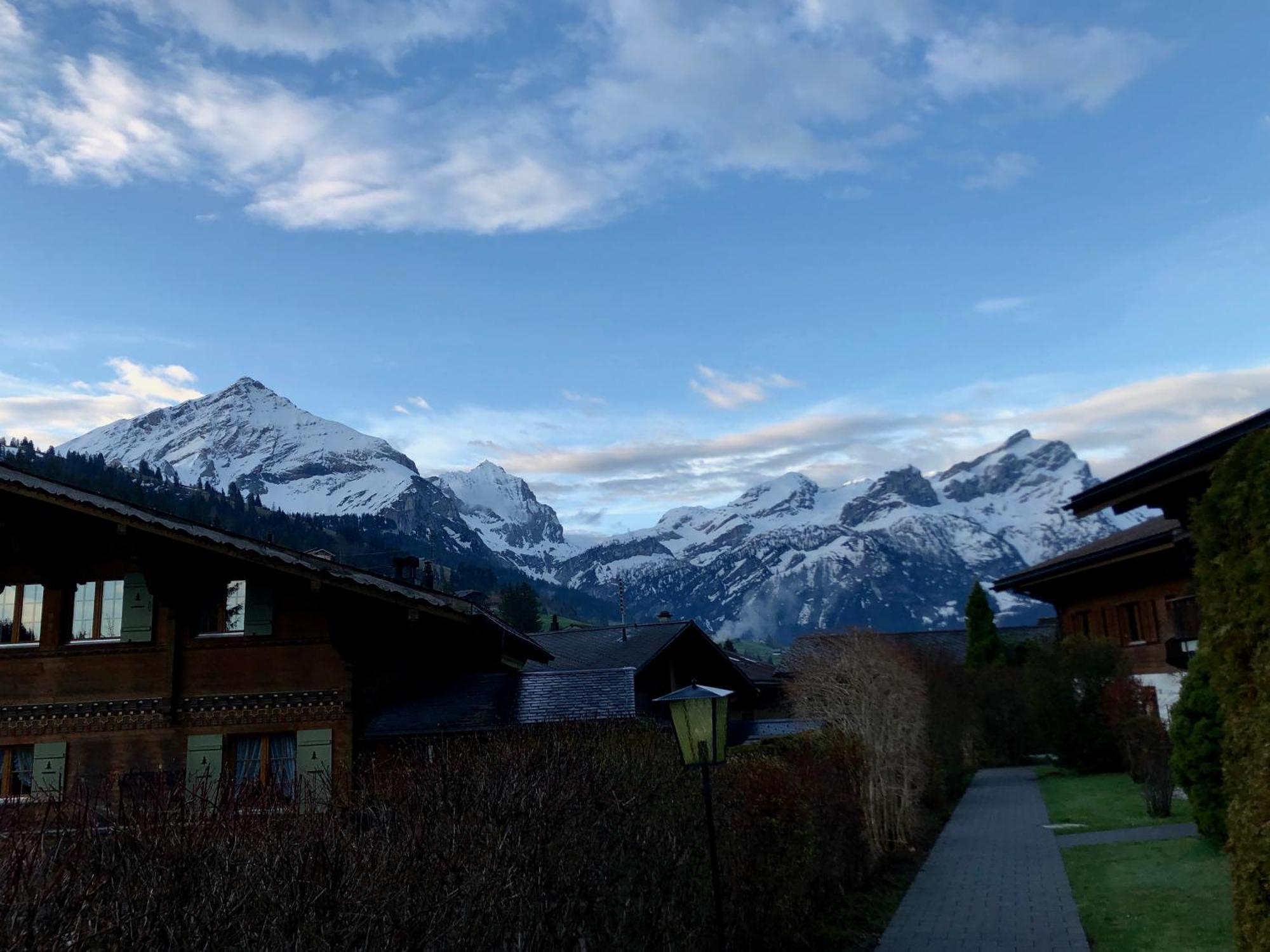 Cozy Apartment With Stunning View Gsteig Exterior foto